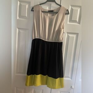 BCBG MAX AZRIA XL Dress NWT